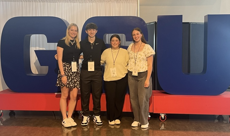 hamptonhawks1's tweet image. Hampton's Stock Market Challenge team attended business workshops this morning and explored exhibits/presentations from other challenge areas.