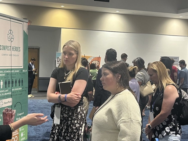 hamptonhawks1's tweet image. Hampton's Stock Market Challenge team attended business workshops this morning and explored exhibits/presentations from other challenge areas.