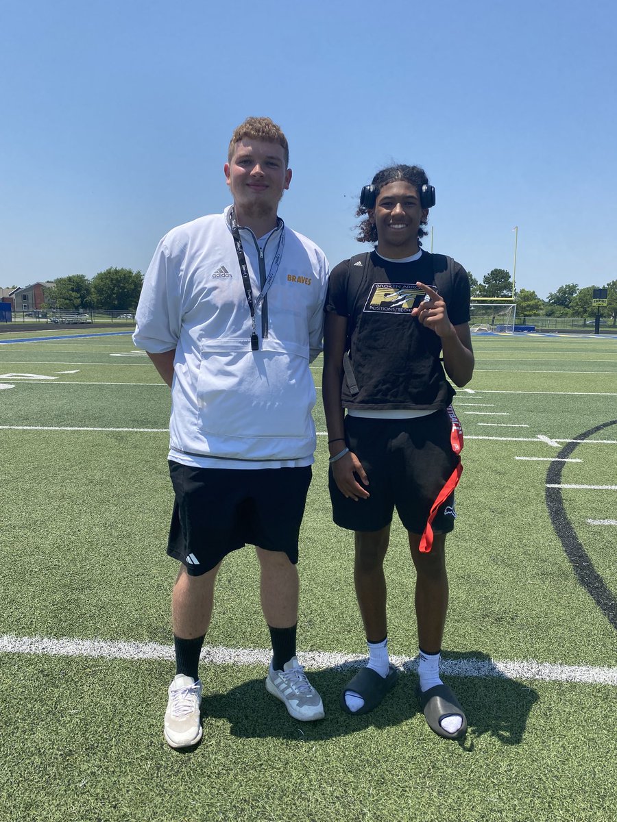 braelon_keys_28's tweet image. First camp with #Spottheball. I had so much fun! I learned and improved on a bunch. Running a 4.5 forty yard dash, and triple broad jump of 8 1/2 feet!
@EngmanHayden @Coach_Blah Thank you guys for coaching me up and making me better!