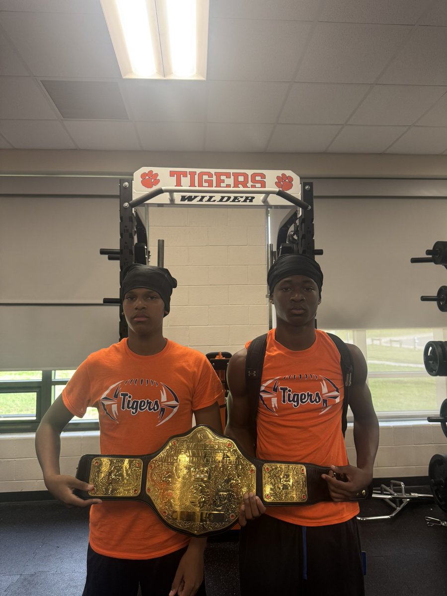 JR Tucker Football tweet media