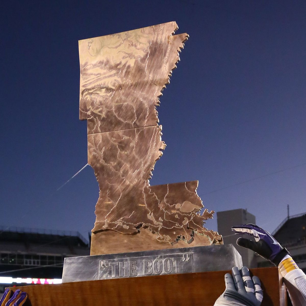 tmac622's tweet photo. GIVE PBM’S THE BOOT!!!!!! LETS GO LOUISIANA!!!! https://t.co/z5VHRZ2qBC