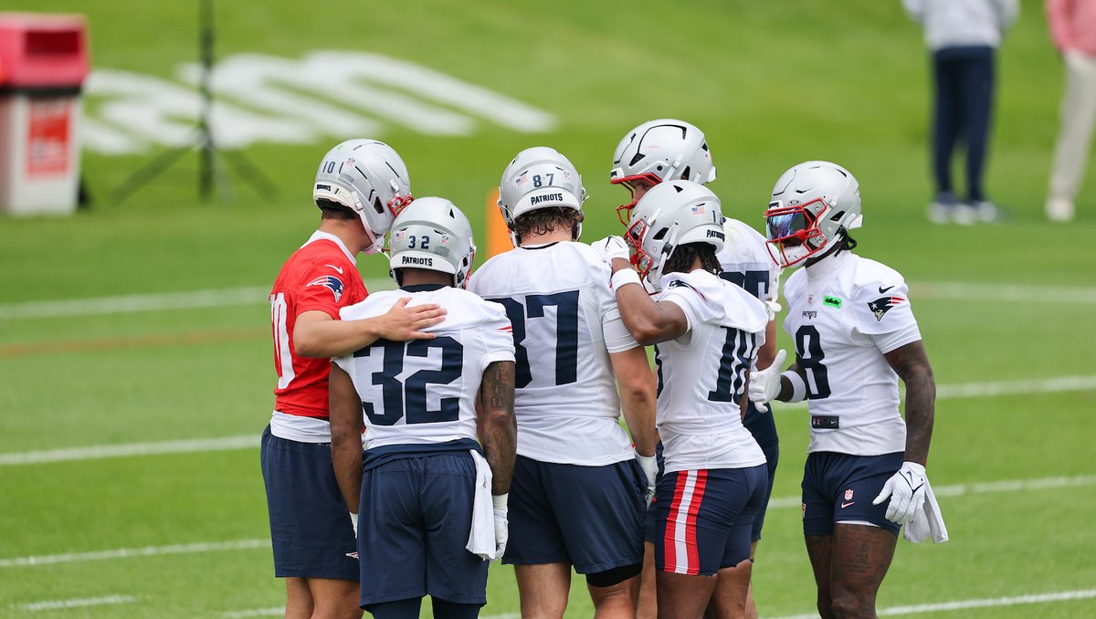 Patriots.com (@patriotsdotcom) on Twitter photo The #Patriots took the practice field for the final time this spring.
<a href="/MikeDussault19/">Mike Dussault</a> talks the rookies, Diggs and more as the team wraps up the 2025 offseason: patriots.com/news/patriots-… The #Patriots took the practice field for the final time this spring.
<a href="/MikeDussault19/">Mike Dussault</a> talks the rookies, Diggs and more as the team wraps up the 2025 offseason: patriots.com/news/patriots-…