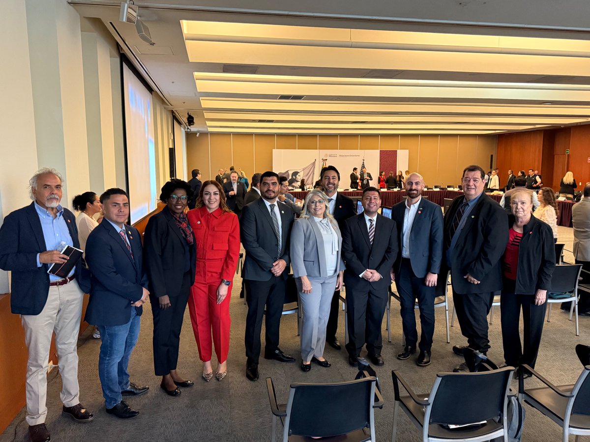 Luis Ramirez Thomas (@luisontheborder) on Twitter photo Arizona delegation presents on key port of entry projects during the πΊπΈ/π²π½Bridges and Border Crossings meeting, over $1 billion in projects underway in <a href="/SanLuisAZGov/">City of San Luis</a> and <a href="/cityofdouglasaz/">Douglas Arizona</a>, and another $1.5 billion coming to <a href="/cityofnogales/">City of Nogales</a>. Our border is second to none!!! Arizona delegation presents on key port of entry projects during the πΊπΈ/π²π½Bridges and Border Crossings meeting, over $1 billion in projects underway in <a href="/SanLuisAZGov/">City of San Luis</a> and <a href="/cityofdouglasaz/">Douglas Arizona</a>, and another $1.5 billion coming to <a href="/cityofnogales/">City of Nogales</a>. Our border is second to none!!!