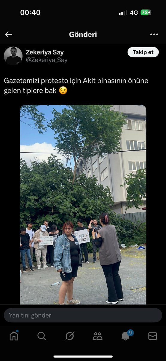 daha toprağı kurumamış başkanımızla açık açık dalga geçen, arkadaşımızı hedef gösterip alay eden bu karaktersiz adamla ilgili bir şey yapılmayacak mı