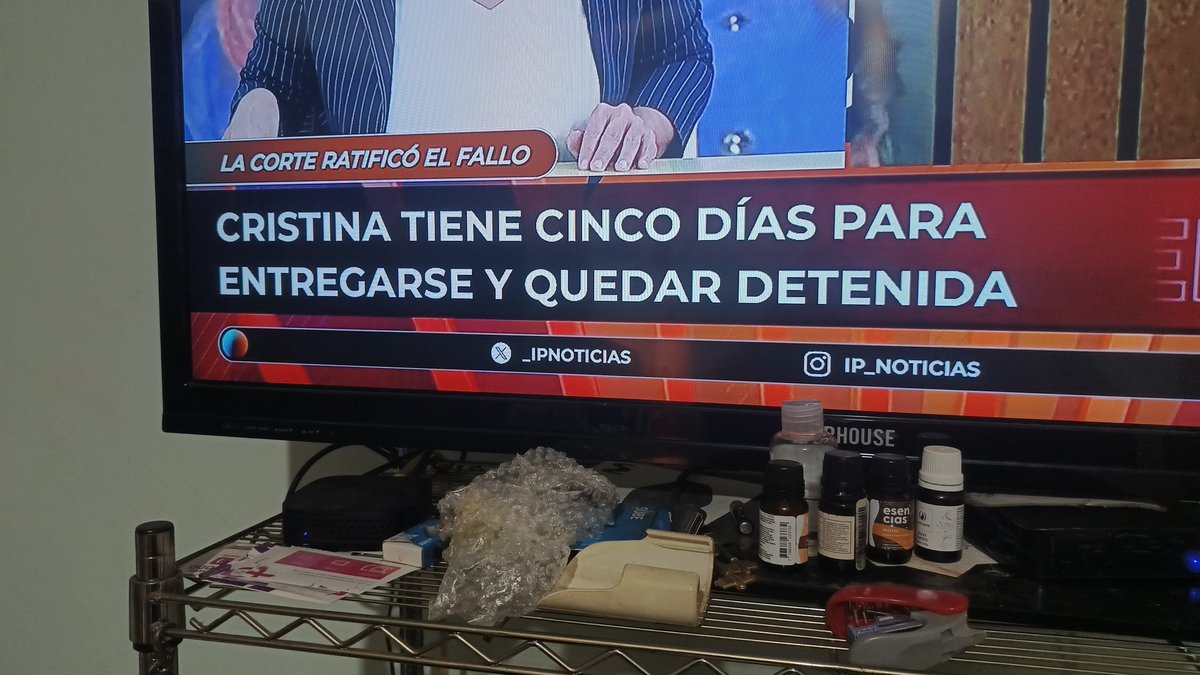 Un día para festejar!!!! Todos con banderas Argentinas!!!! Por fin justicia!!!!