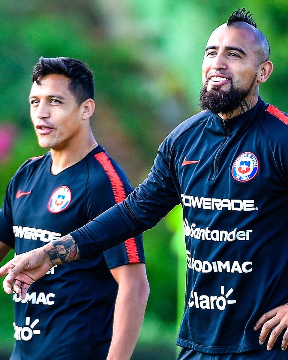 2018 ❌
2022 ❌
2026 ❌

Chile lose to Bolivia and miss their third straight World Cup. 

No more World Cups for a couple of Chilean legends 💔