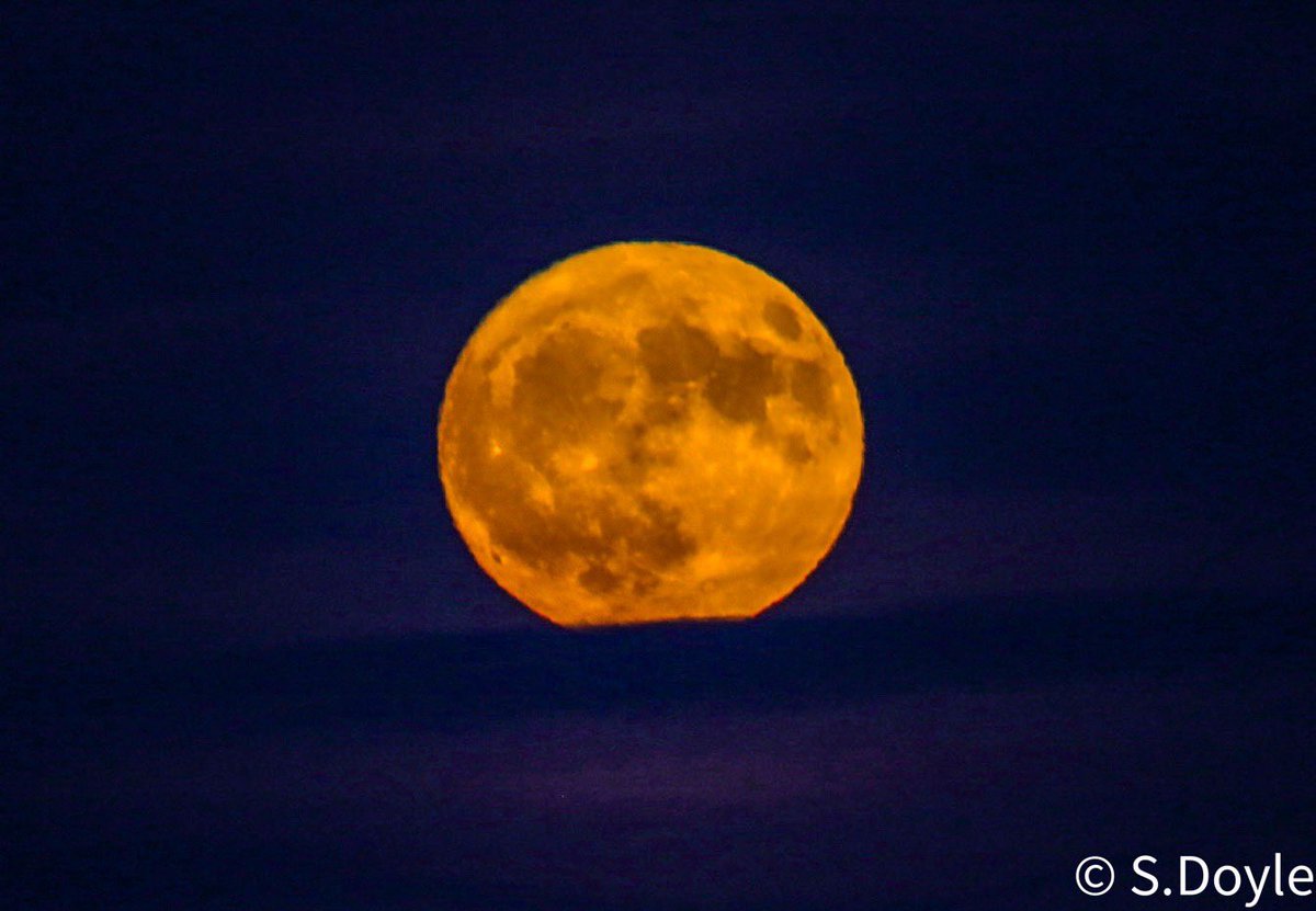 miracle man (@seandoy47075686) on Twitter photo Tonight’s strawberry moon in Holmfirth. <a href="/HuddsHub/">Huddersfield Hub</a> <a href="/BBCLookNorth/">BBC Yorkshire</a> <a href="/Hudsonweather/">Paul Hudson</a> <a href="/yorkshirelive/">YorkshireLive</a> Tonight’s strawberry moon in Holmfirth. <a href="/HuddsHub/">Huddersfield Hub</a> <a href="/BBCLookNorth/">BBC Yorkshire</a> <a href="/Hudsonweather/">Paul Hudson</a> <a href="/yorkshirelive/">YorkshireLive</a>