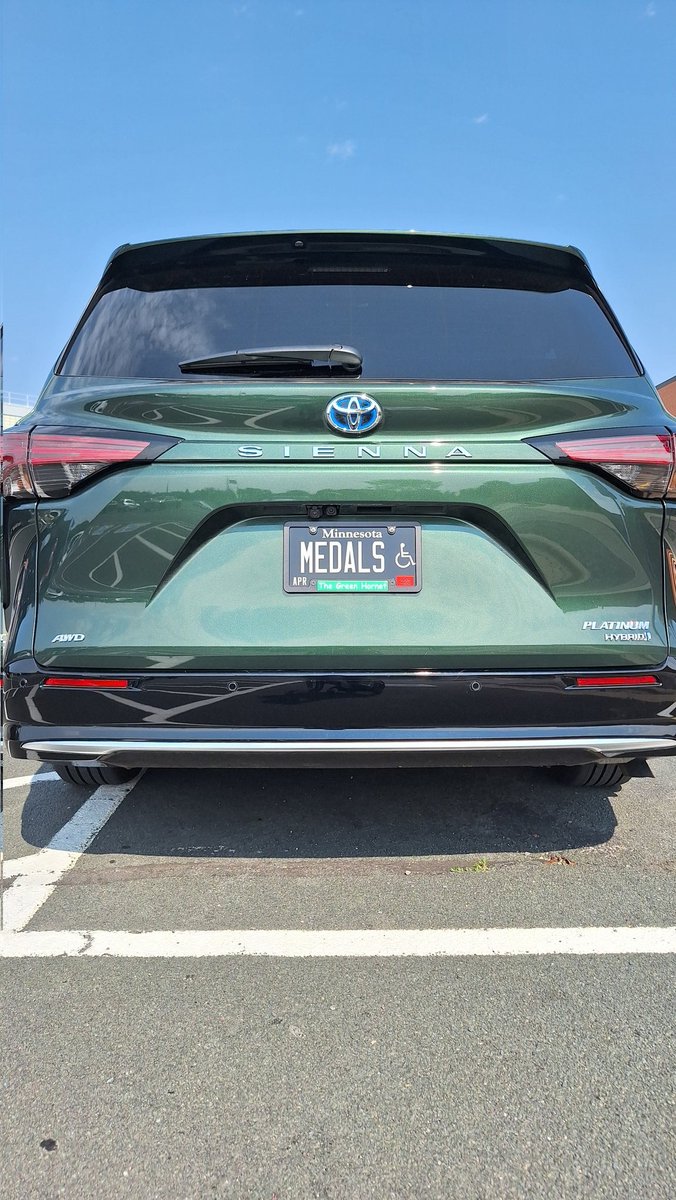 Paul Nitz (@nitzp) on Twitter photo Edina isn't always in a <a href="/MSHSL/">Minnesota State High School League</a> State Tournament (even if it might seem that way), but when they are, odds are good that the Green Hornet will be there! Let's Go Edina! <a href="/edinahornets/">Edina Hornets</a> <a href="/EdinaLacrosse/">Edina Boys HS Lacrosse</a> #Hornets Edina isn't always in a <a href="/MSHSL/">Minnesota State High School League</a> State Tournament (even if it might seem that way), but when they are, odds are good that the Green Hornet will be there! Let's Go Edina! <a href="/edinahornets/">Edina Hornets</a> <a href="/EdinaLacrosse/">Edina Boys HS Lacrosse</a> #Hornets