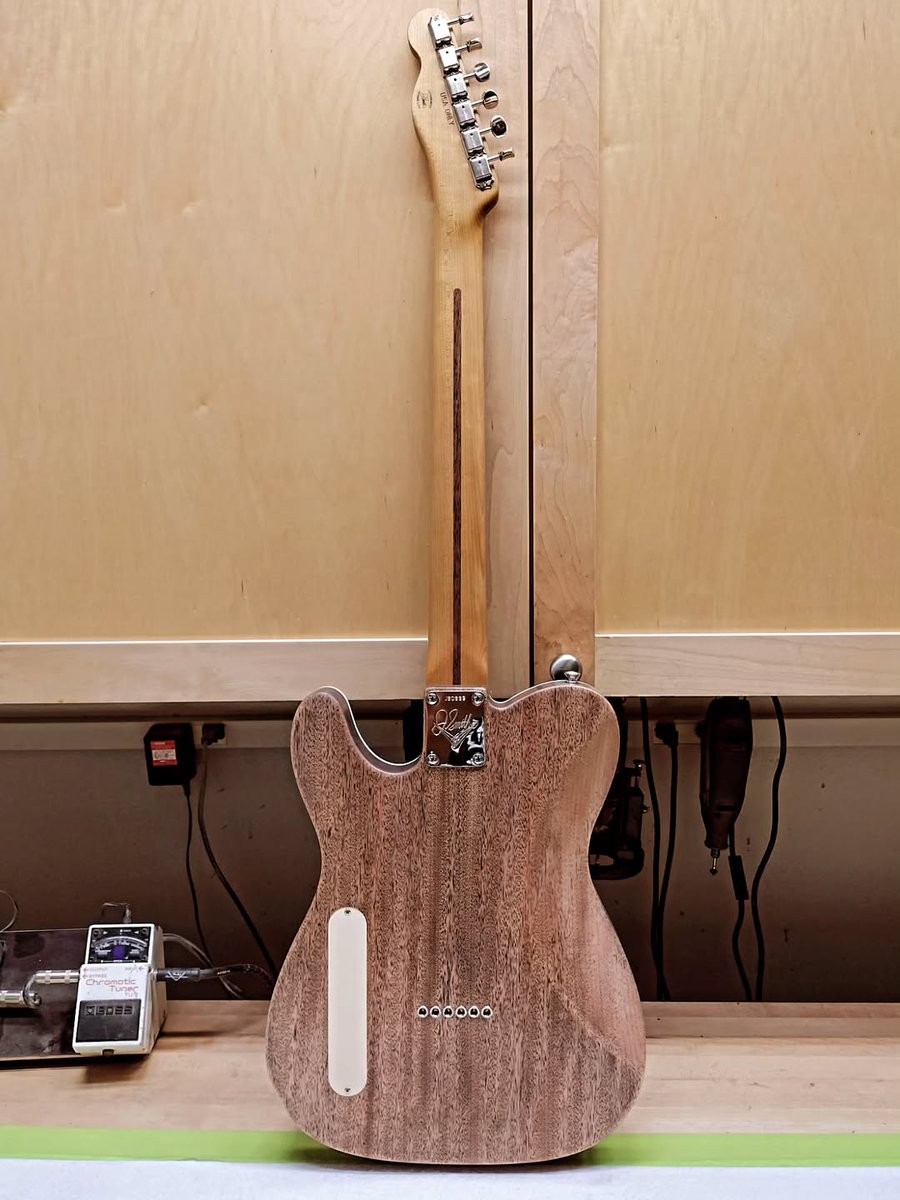 Happy #TeleTuesday! Take a look at this Brazilian Rosewood Telecaster from Jason Smith. Featuring an Okume body and Lollar Pickups P-90 Staple pickup.