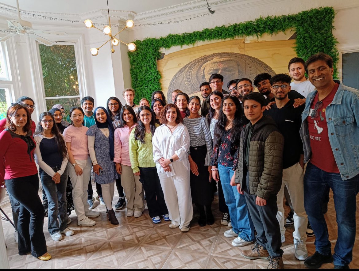 Exciting news! I’m incredibly lucky to work with such a fantastic team — here’s to enjoying the journey together! 🙌#WorkHardPlayHard #collaboration