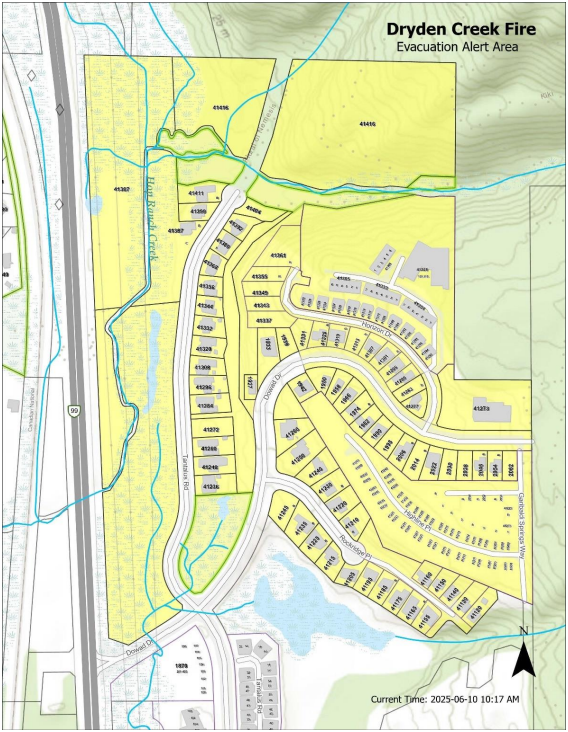 EmergencyInfoBC's tweet image. The District of Squamish has EXPANDED an #Evacuation Alert for the Brackendale and Tantalus Road areas, east of #BCHwy99 due to #BCWildfire. Impacted residents must be ready to leave on short notice. More info: squamish.ca/our-services/e… @Squamishtown