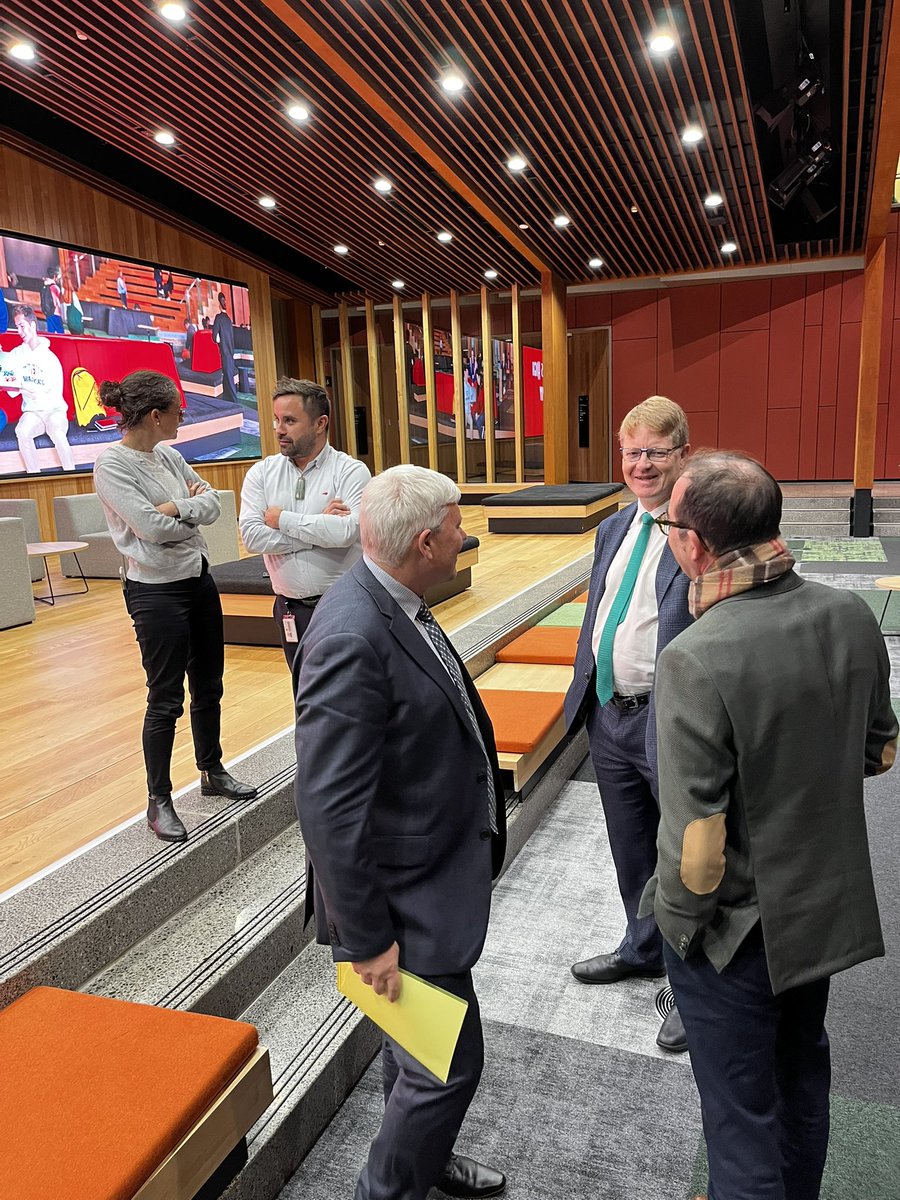 LMeredithEU's tweet image. Fantastic to visit @waika ๐ช๐บ๐ค๐ณ๐ฟ A big thanks to Professors Gary Wilson, Iain White & David Aubergier Rico for the warm welcome & kลrero.
From climate to co-authorships, marine science to mฤtauranga โ a university deeply rooted in place ๐ฟ๐
#HorizonEurope #StrongerTogether