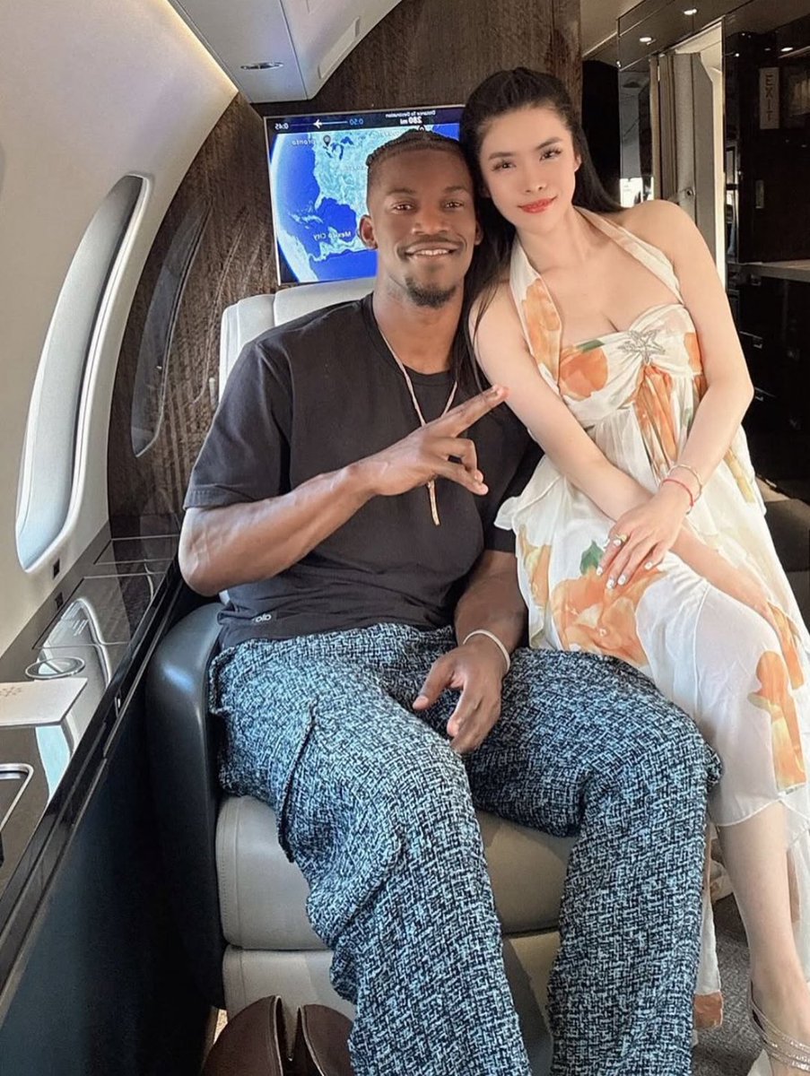 TheNBACentel's tweet image. Jimmy Butler spotted with his new girlfriend👀