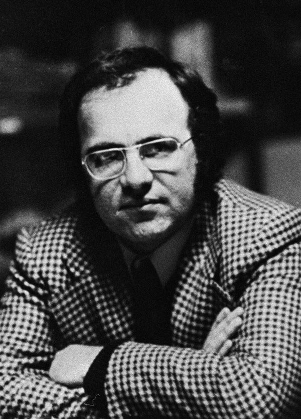 ❝Döktükleri kanların içinde bir gün boğulacaklardır. Bir gün mutlaka...❞

—Uğur Mumcu, 28 Aralık 1975.