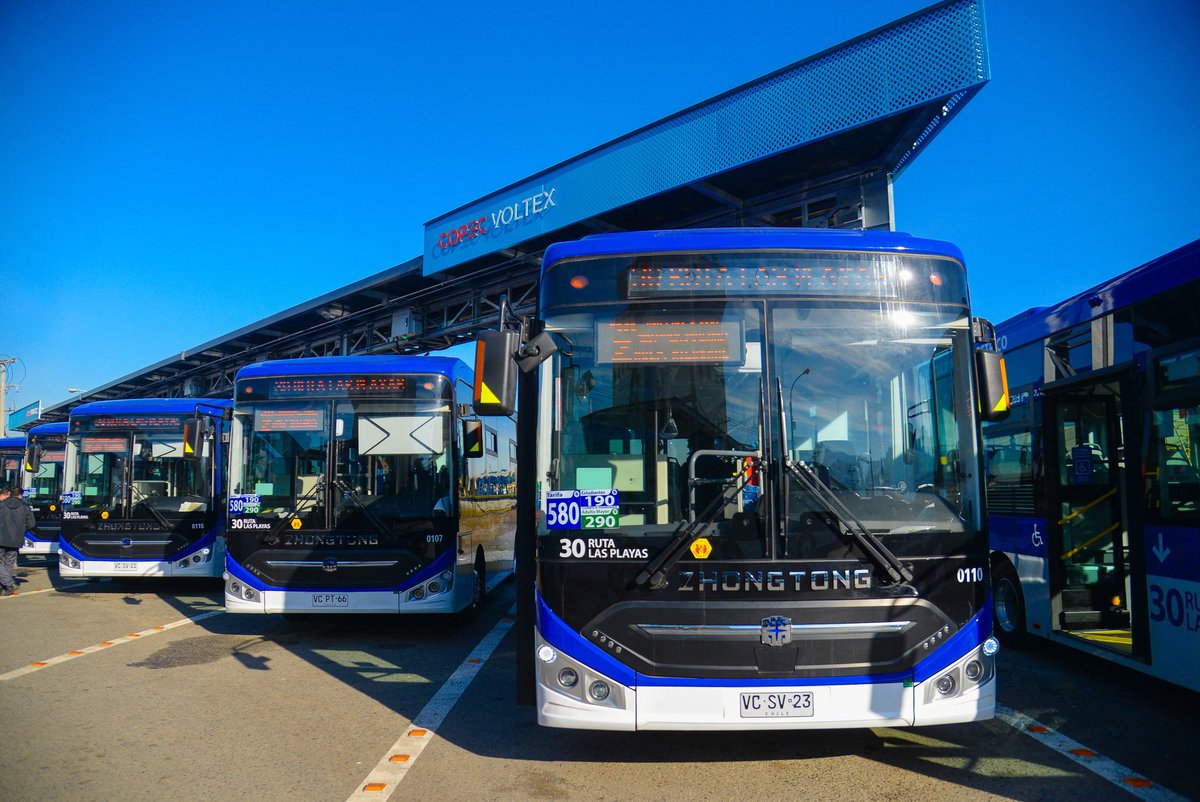 Muchos me preguntan, “¿ministro, cuándo tendremos buses eléctricos en Conce?”

¡Ya llegaron! Hoy presentamos los primeros 16 para la Ruta Las Playas, que desde este jueves estarán en las calles con el servicio 30H y 30Z, conectando Penco con Talcahuano vía Concepción.

1/2