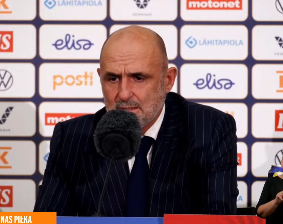 ❌Nie da się tej łysej kurwy słuchać xD❌
Ten cwel nie ma jakiejkolwiek refleksji i samokrytyki.

wymówki na dzisiaj:
- Kibic zasłabł na trybunach i wybił nas z rytmu xD
- Jakby Zieliński grał to byśmy wygrali 💀
- Musimy poprawić elementy gry (???)

Probierz wypierdalaj