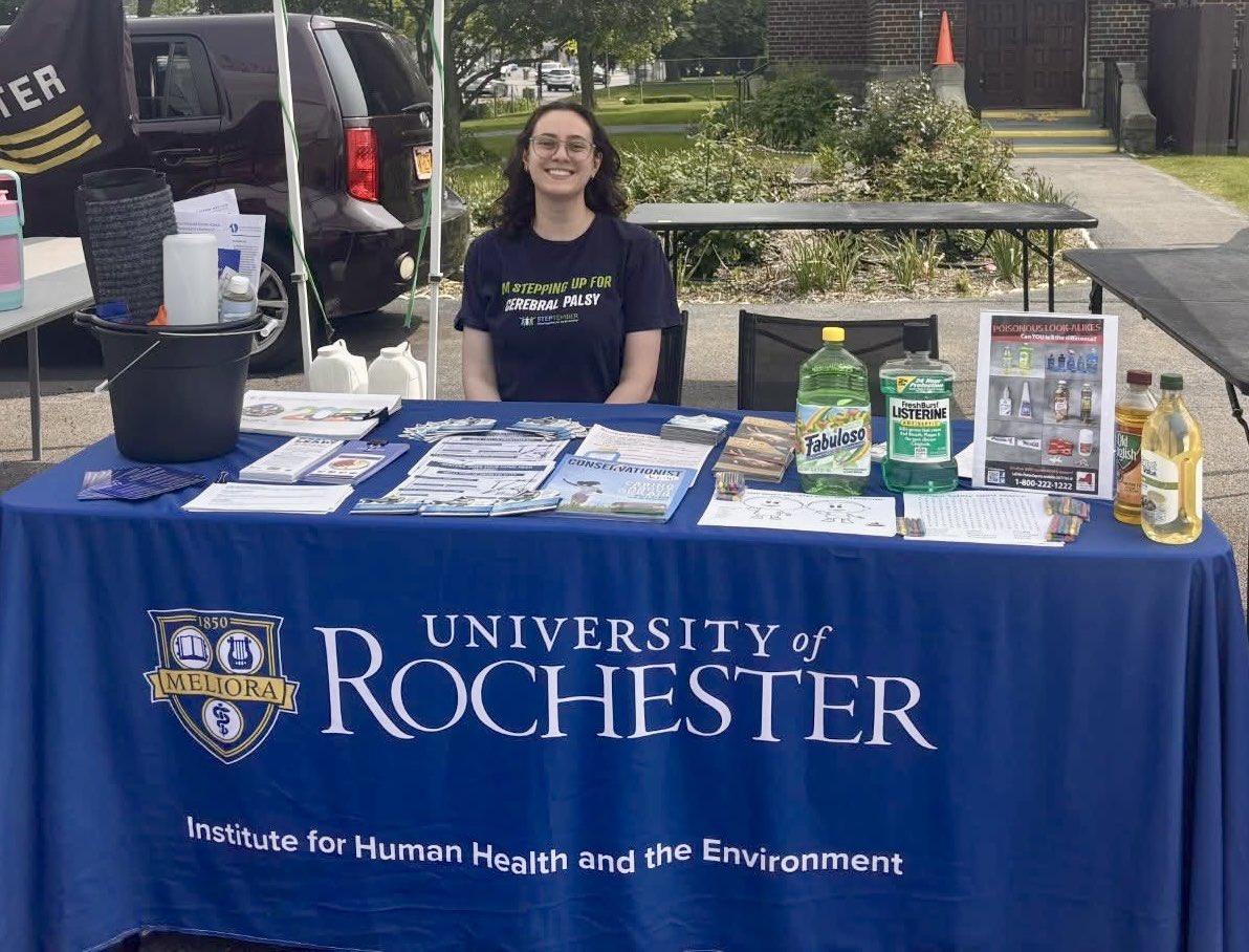 Our community engagement team attended the EcoFair at the Westside Farmers Market last week. They shared information about reducing environmental chemical exposures in homes.

#SciComm