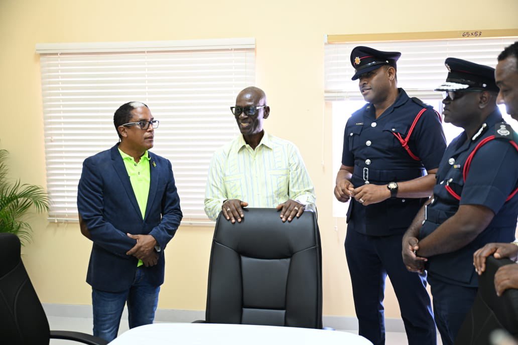 LocalGovJa's tweet image. Earlier today,Hon. Desmond McKenzie officially reopened the renovated Annotto Bay Fire Station. It is now has male &amp;amp; female dormitories, recreational areas, a conference room, laundry room, a gymnasium and an emergency generator. #LocalGovAtWork