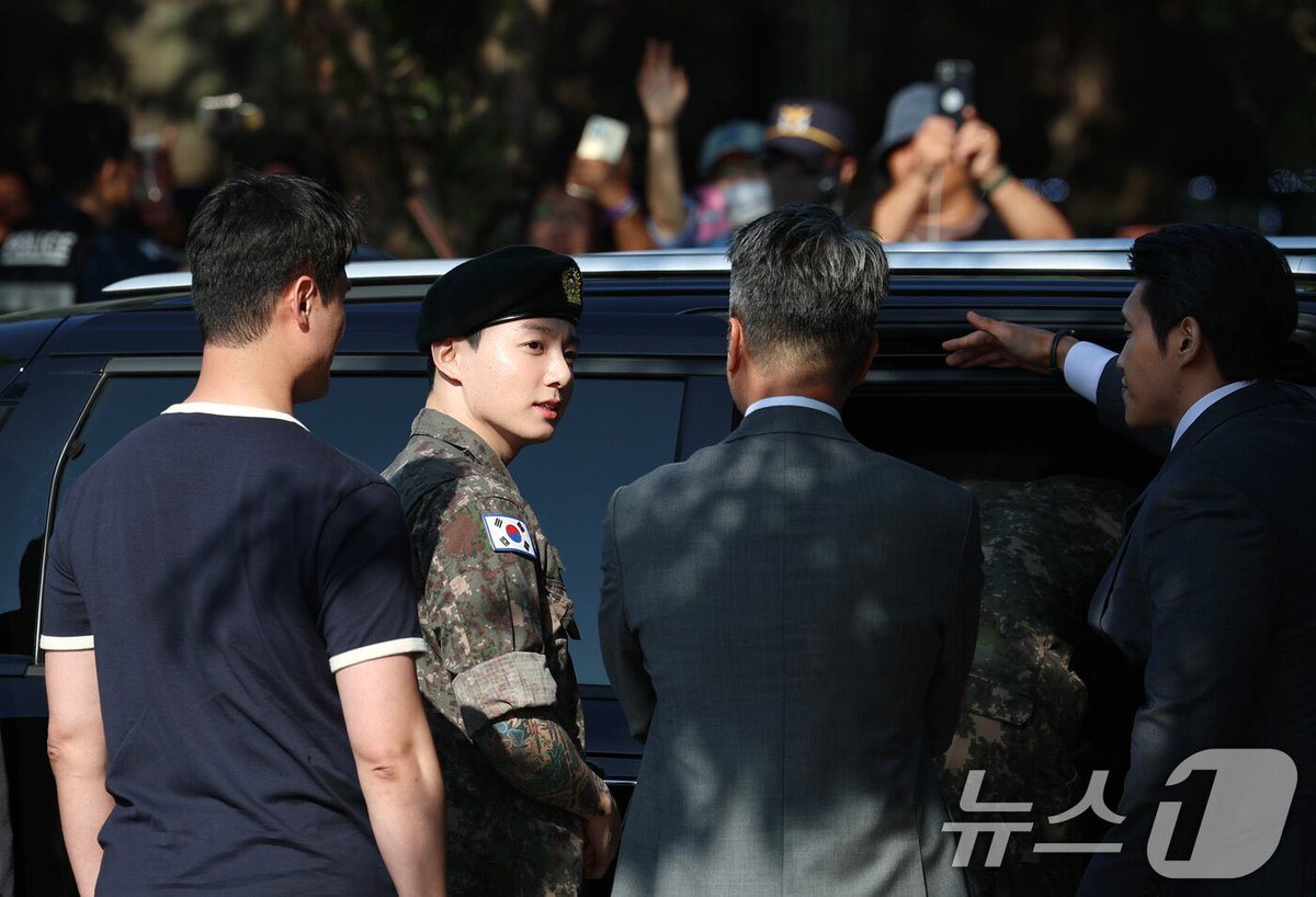 아진심미쳣다.....영화스틸컷같애