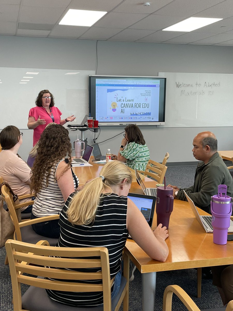 Nannewt's tweet photo. Huge thanks to @TinaNiemann for leading a wonderful &amp; informative training on Canva  &amp; tools that can be used to adapt instruction &amp; increase student engagement during our Adapted Materials Lab Sessions!  @TomballISD @TStudentsupport #inclusiveinnovation https://t.co/umfIbaq0xQ