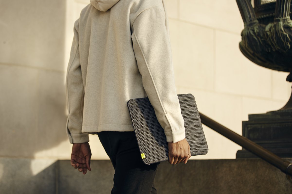 Oldie but goodie. The Slip Sleeve with PerformaKnit delivers performance-grade protection in a form so light, you’ll forget it’s there... until you need it. #ideasprotected

loom.ly/eL_LZTc