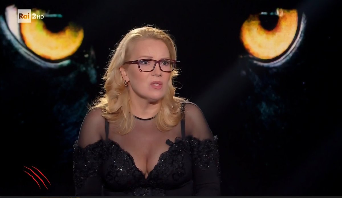 #BelveCrime #belve
Mi dispiace dirlo perché stimo tantissimo Fagnani, purtroppo sta facendo il processo alle intenzioni .