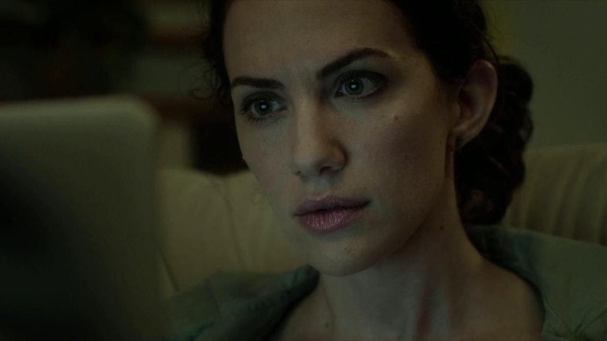 EVILSCRE4M's tweet photo. the thing about mike flanagan is that he's always gonna cast kate siegel. and i'm gonna applaud every time. https://t.co/ThpyTlE0Br