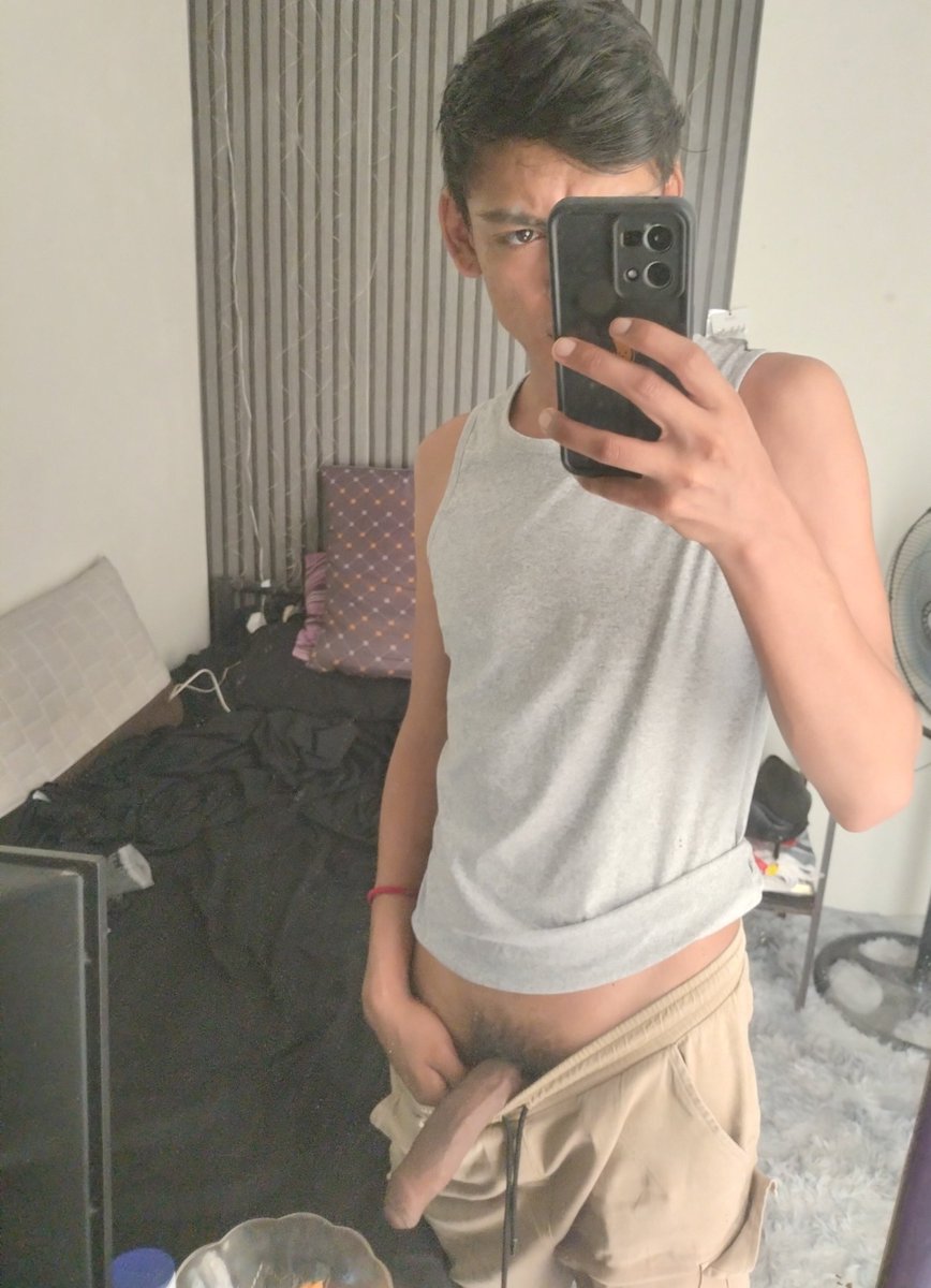 😎🥵
He andado muy caliente, necesito un culito.