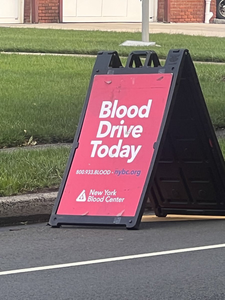 nuzzi_lia's tweet photo. @NYBloodCenter Locate your nearest donation center and join me in the act of saving lives. 
This week is #BloodAdvocacyWeek 🩸Mobile and Center Drives are available across New Jersey and New York. 🤍 Including Malls & EMS. 

https://t.co/ppW00CONon DM me for more inquiries if needed. Please spread the word!