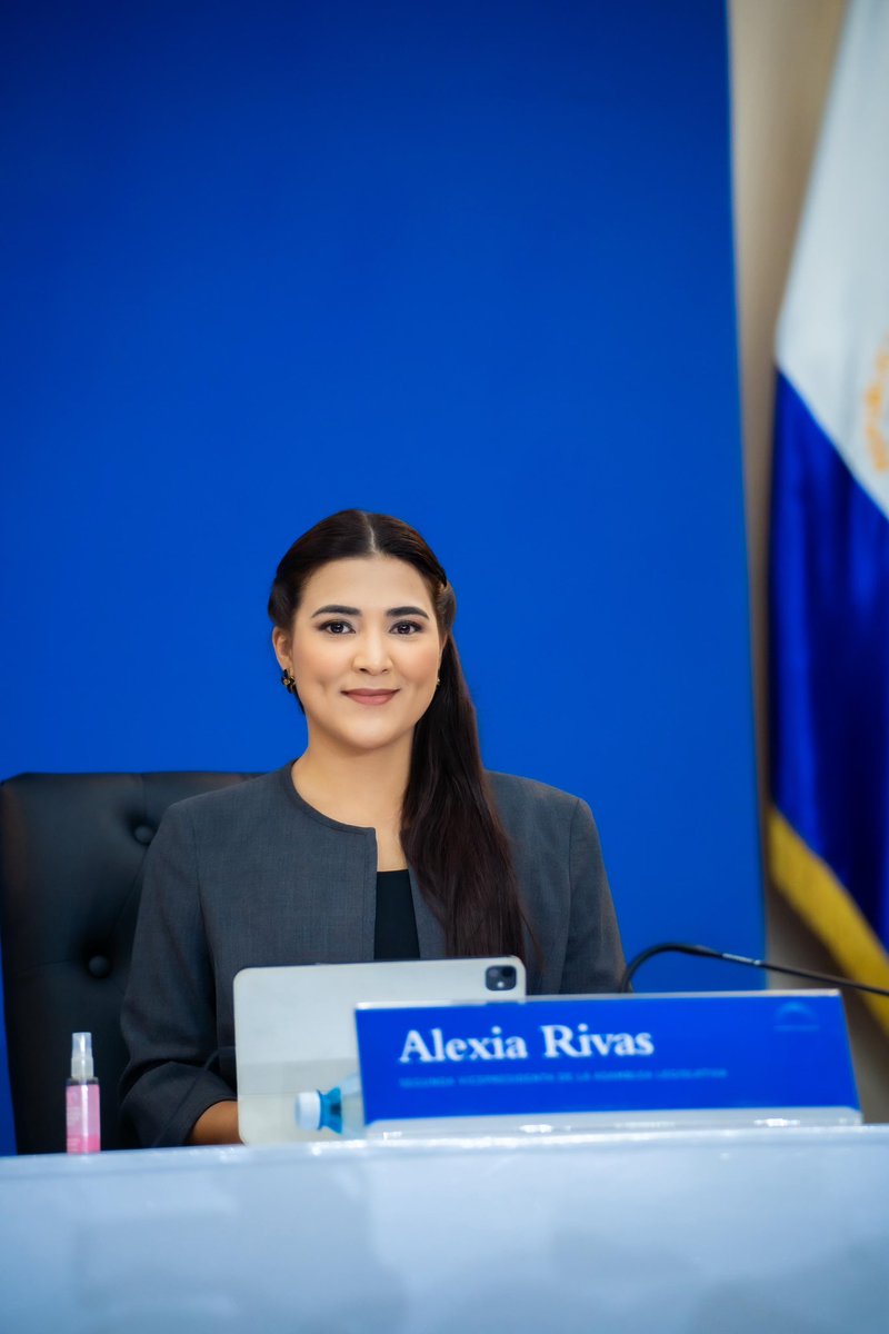 Alexia Rivas🇸🇻 tweet media