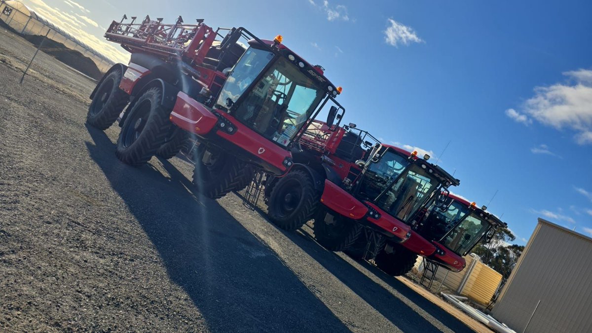 Lined up and ready to roll.
Three new Agrifacs heading to three new homes.
Let’s get to work. #AgrifacArrival #Agrifac #AgrifacAU