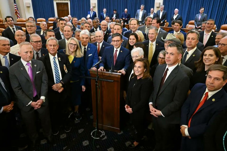 munekav32's tweet image. x.com/cspan/status/1…

#republicansAreWeak
#republicansAreCowards
#republicansAreCorrupt 
#voteRepublicansout