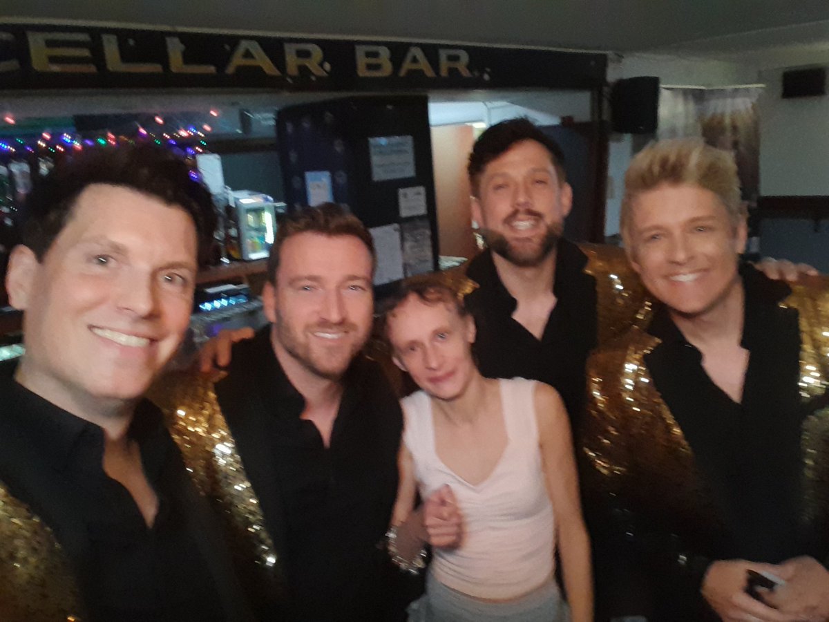 Just got home after an amazing night seeing <a href="/Jai_McDowall/">Jai McDowall</a> <a href="/JonathanAnsell/">Jonathan Ansell G4</a> <a href="/MCClubOfficial/">Mike Christie Official</a> and Duncan #phantomsofthepopera   
Hope you liked the present jai all the best and will miss you. Can't wait for Rochester in November and Clacton and herne bay where I live next year.