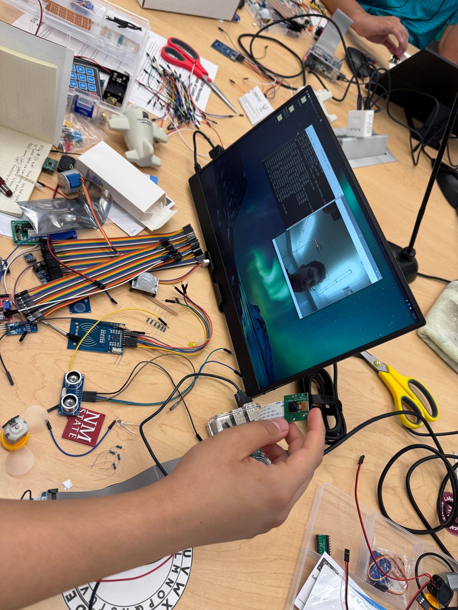PSLNMState's tweet image. On Day 7 of STEM Mavericks, students began innovation projects tackling real-world problems. Working solo or in teams, they used coding, engineering, and critical thinking to design creative, hands-on solutions. @dodcdao @LCPSnet @NMSU_engineer @gadsdenisd_NM