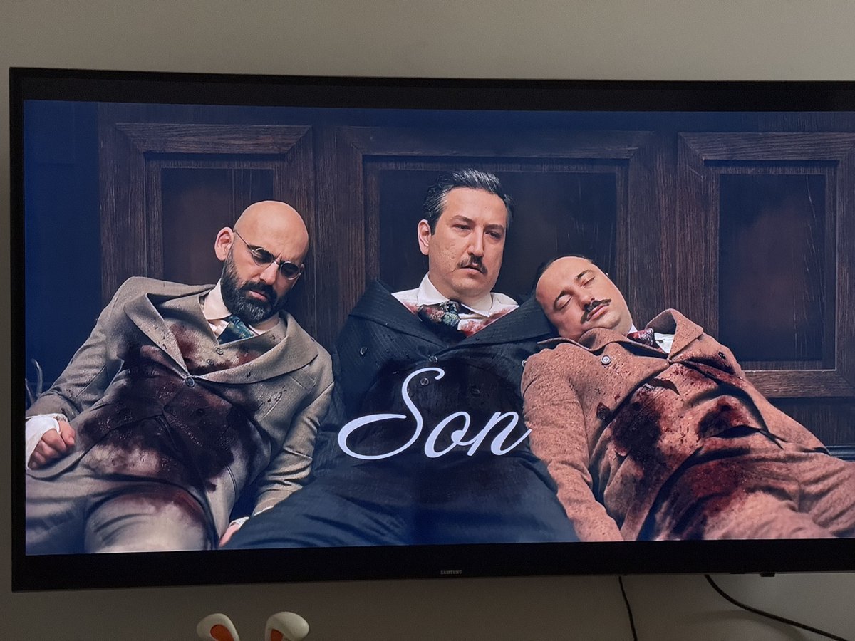 6 sezon boyunca, telefonumu elime bile almadan izlediğim tek dizi oldu <a href="/gibidizisi/">Gibi</a>. 

Her bölümü ayrı bir keyifti. Emeği geçen herkese, özellikle de <a href="/feyyazyigit/">Feyyaz Yiğit</a>’e gönülden teşekkürler. Yeni projelerde görüşmek üzere!