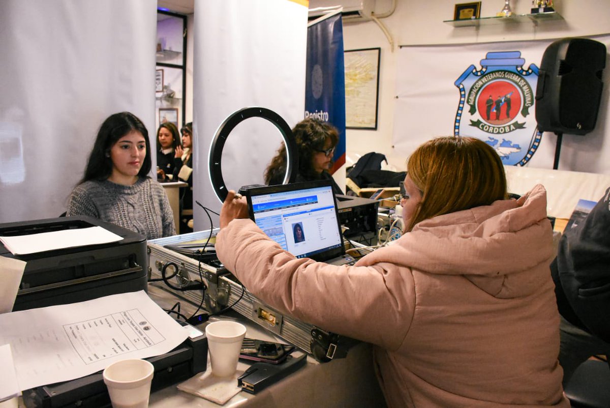 🇦🇷 10 de junio, Día de la Afirmación de los Derechos Argentinos sobre Malvinas
🪖 Desde la Casa del Veterano de Guerra de la Provincia de Córdoba, reafirmamos con orgullo nuestros derechos soberanos sobre las Islas Malvinas, el Atlántico Sur y la Antártida.