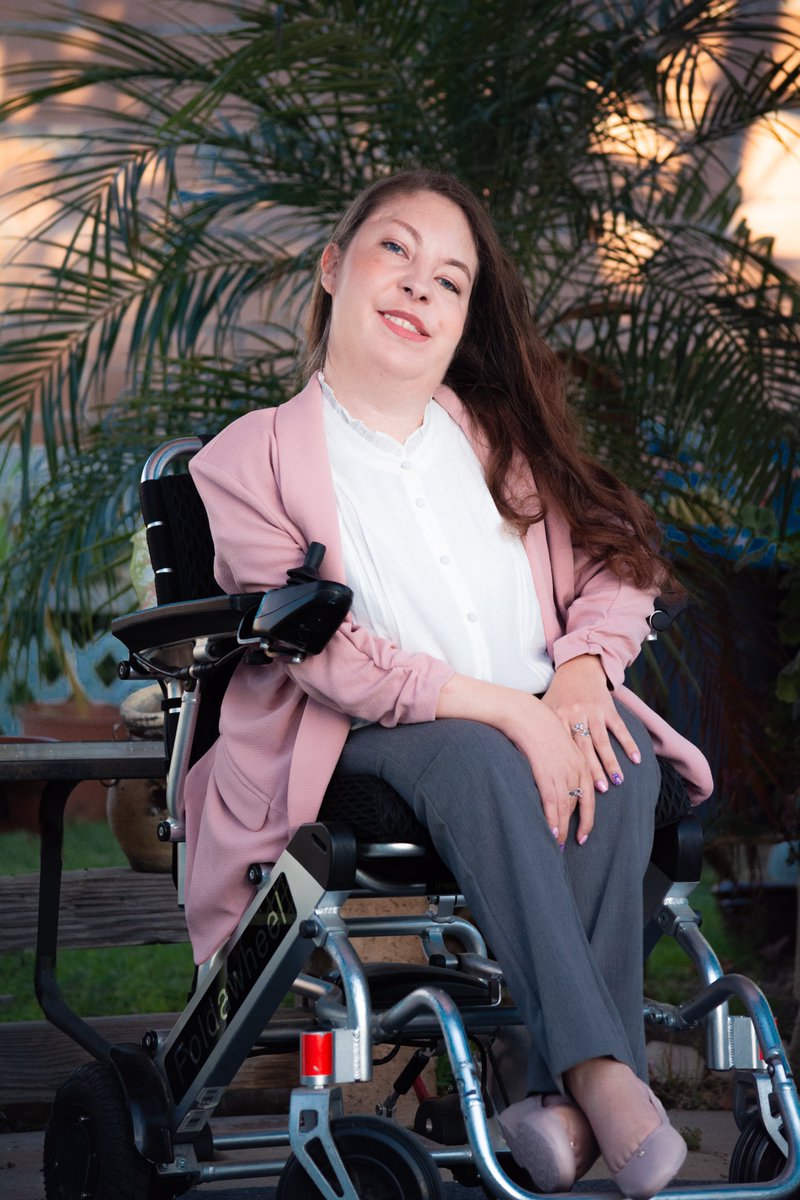 theBrianaMills's tweet image. Hi everyone, I’m Briana, licensed marriage and family therapist (134337) (4930-R). I have muscular dystrophy. I specialize in disability, EMDR, and LGBTQ. If you live in California or Nevada and would like a disabled therapist, you can reach me at BrianaMills.com