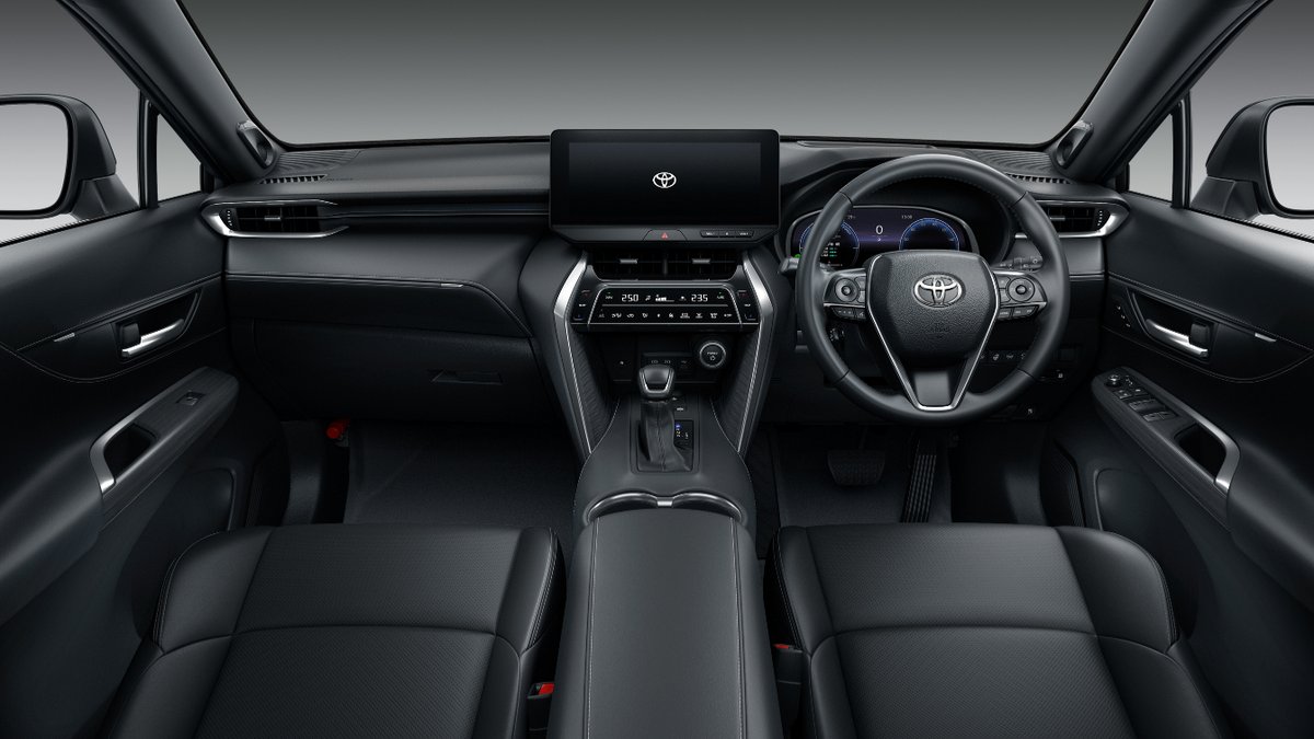 TOYOTA_PR's tweet photo. #HARRIER
グリルやホイールなどの外装パーツに
ブラックのアクセントを施した
特別なハリアー登場！

Z“Leather Package・Night Shade”/ Z“Night Shade”

詳細はこちら
https://t.co/XocMx35qfU https://t.co/5i6BPFVEIa