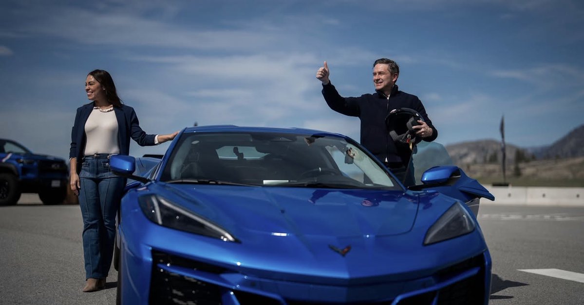 🟥  Dear future Conservative leaders 🔵✍️🏼,

AMERICAN-STYLE politics of grandiose and bluster, don't work in Canada.
You will lose. 

Canadians want a leader, not a conceited actor.

Sincerely,
Fun Tom ... and everyone else. 🇨🇦😌