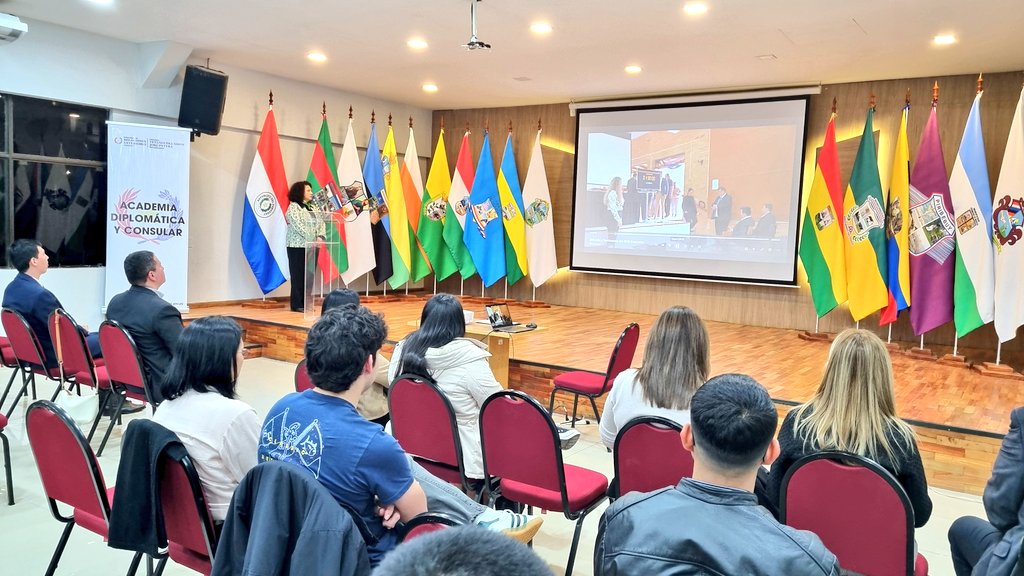 Academia Diplomática y Consular del Paraguay tweet media