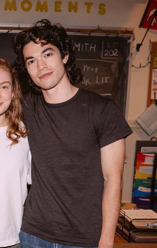 omg he finally changed shirts he finally took a shower !!!