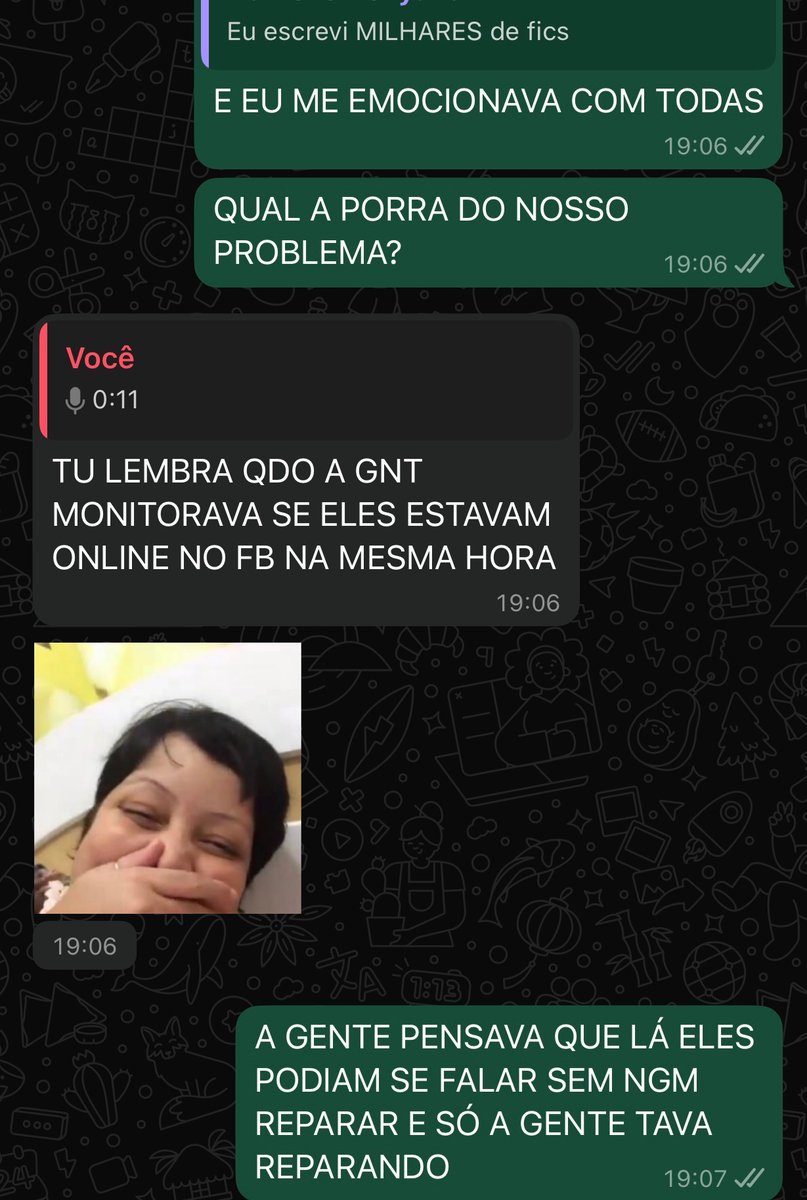 imandy_a's tweet photo. saudade de quando meu único problema era saber se o * e a * tinham se dado bom dia no facebook 😭😭😭😭 https://t.co/xYcLdbhNtX