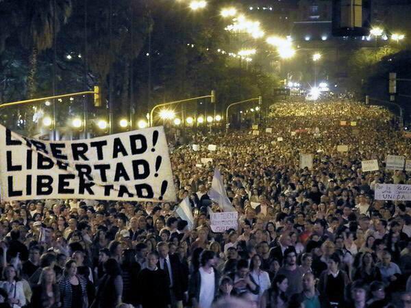 Gracias Lanata! Gracias Iguacel! 
😉🥂🥂🥂