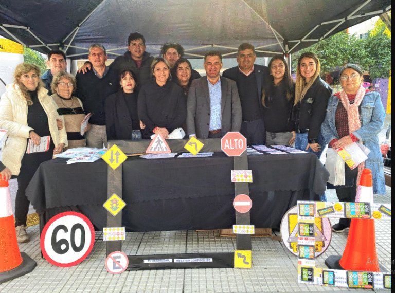 Día Nacional de la Seguridad Vial: Raúl Albarracín encabezó una jornada de concientización en Plaza Mitre con su equipo Operativo Conciencia
Lee más sobre esta nota en:sobretablas.ar/2025/06/10/dia…