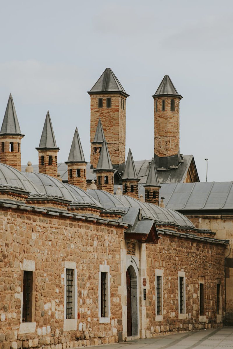 cerazeis51159's tweet image. Just learned about the Antikythera Mechanism, an ancient Greek computer from 100 BCE! Mind-blowing precision for its time.��️��#HistoryOfInventions #AncientTech