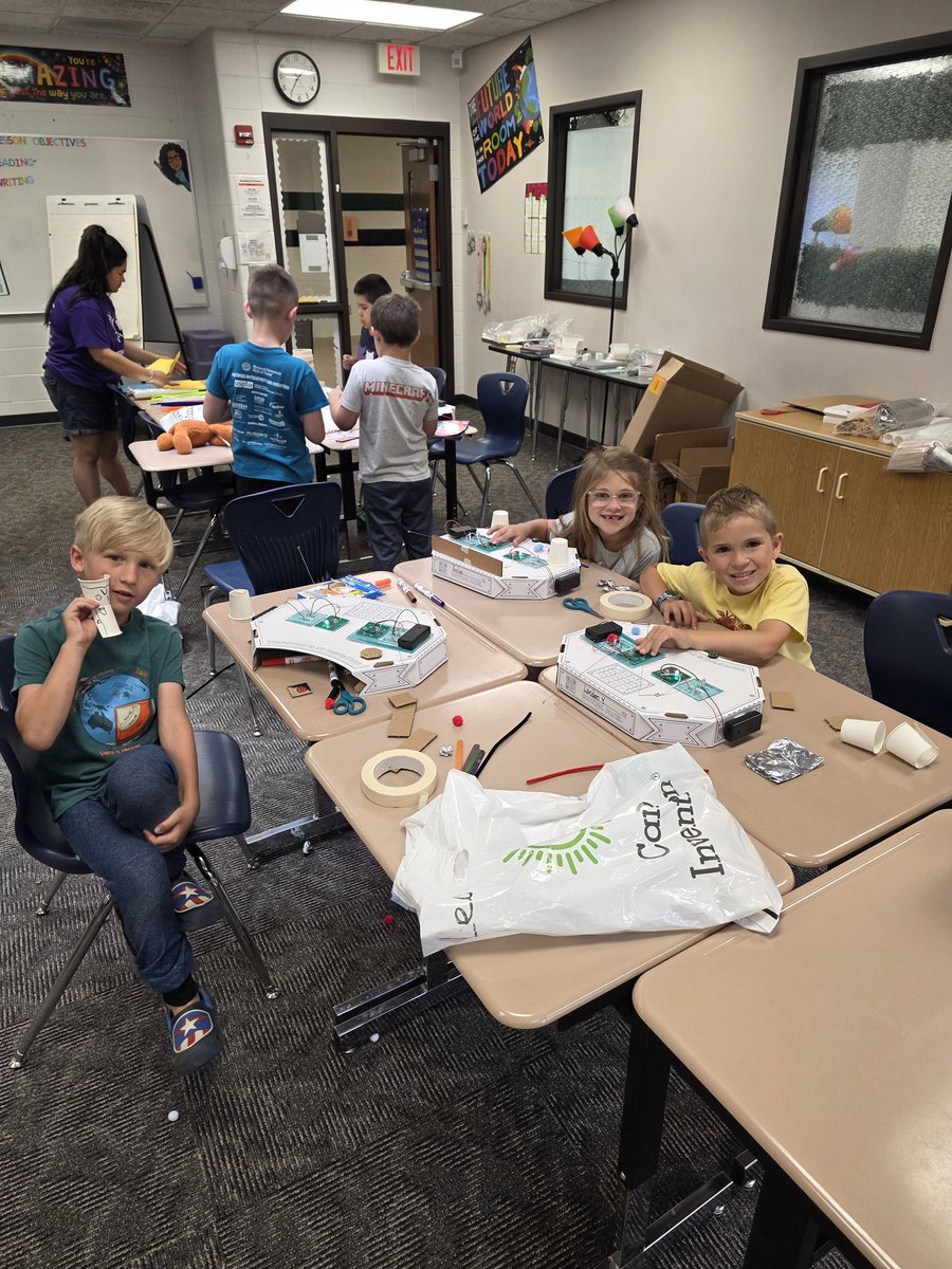 AdamYoder_23's tweet image. Day 2 of @CampInvention campers learning about mirror reflections, emperor penguins and circuit boards! #create #fun #exciting #concordpride #campinvention