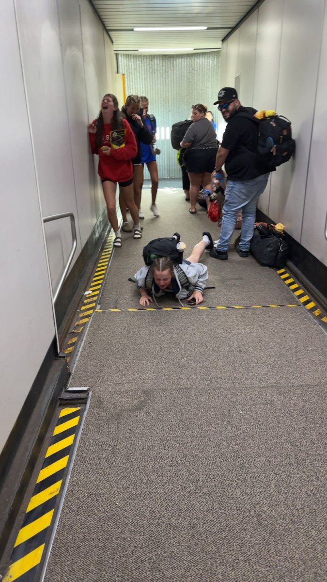 Out of everyone, Alexa Morris had the best trip! 😂