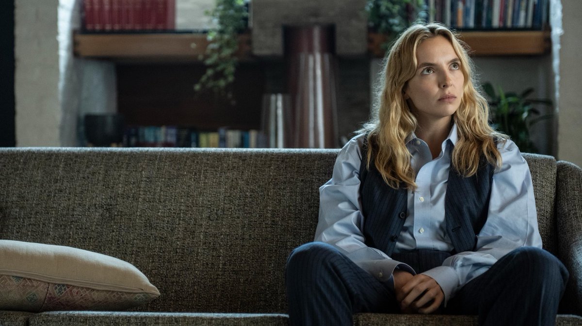 close enough, welcome back villanelle 🤭