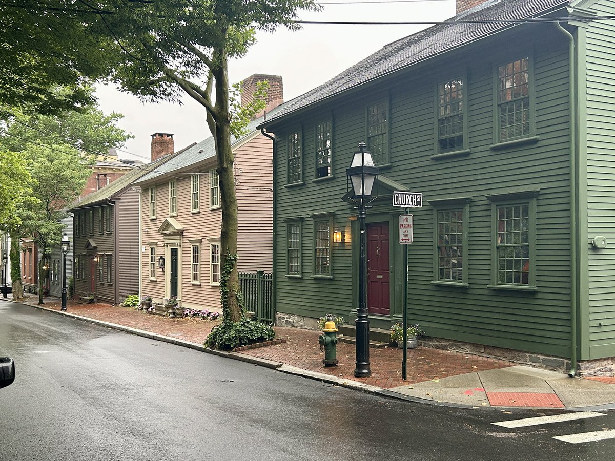 Don’t you just HATE cookie cutter houses?