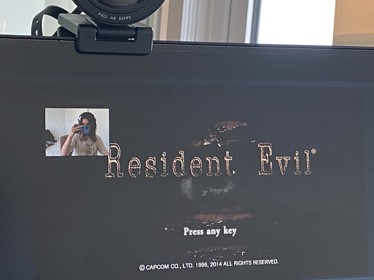 More resident evil 1, streaming in new room too come say hi to djungleskög :)

Ttv/riv_oce